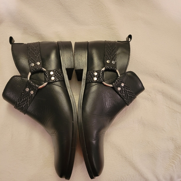 Marroqui Sanchez Blk Leather Harness Ankle Boot Sz 38 EUC - Picture 2 of 13